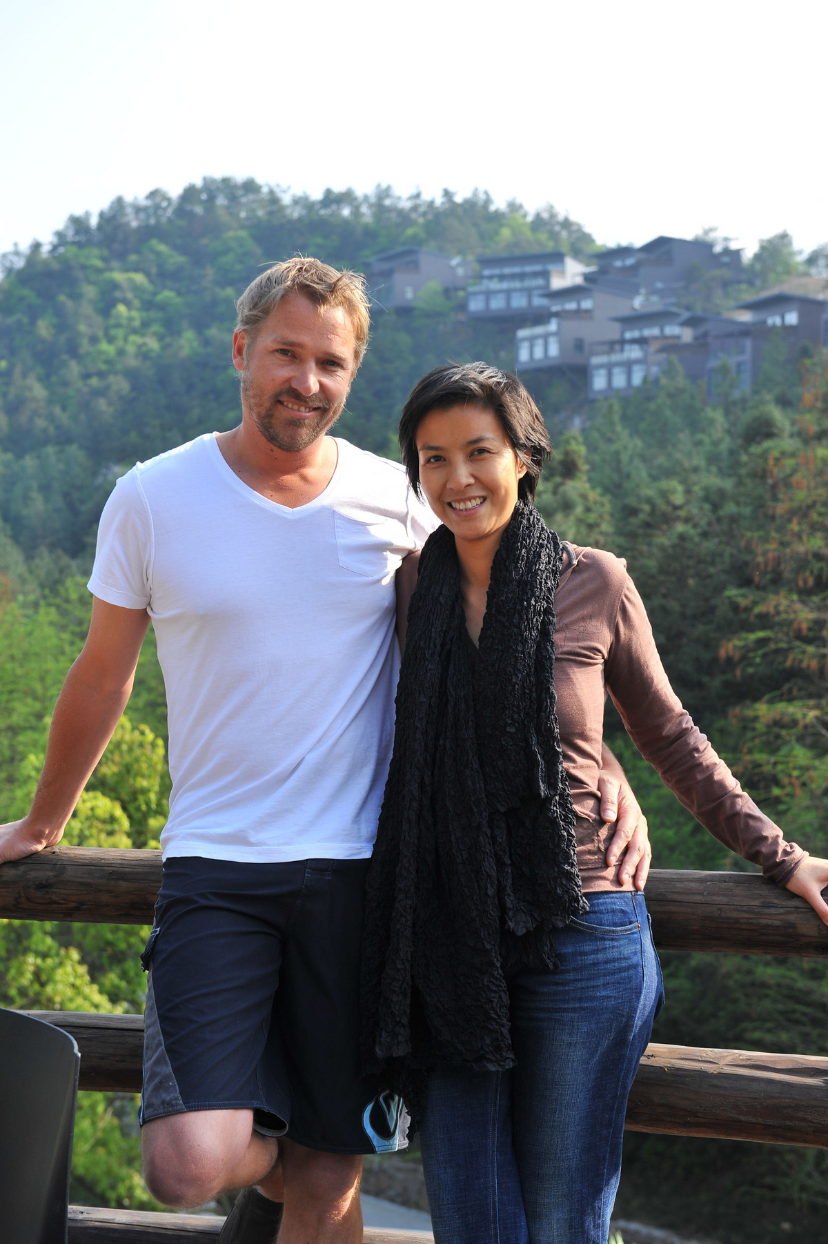 对「不守规矩」的跨国夫妇打造 新商业100人澳门新葡京app中国「最赚钱」的度假村由这(图4)