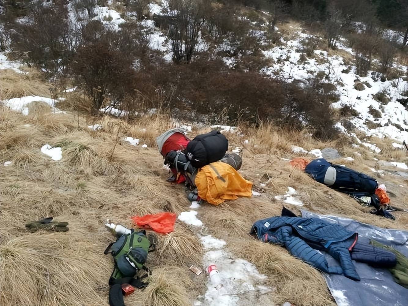 人坠崖直升机正在全力搜救！新葡京2026